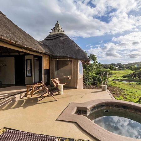 Safari Lodge - Amakhala Wildreservaat Buitenkant foto