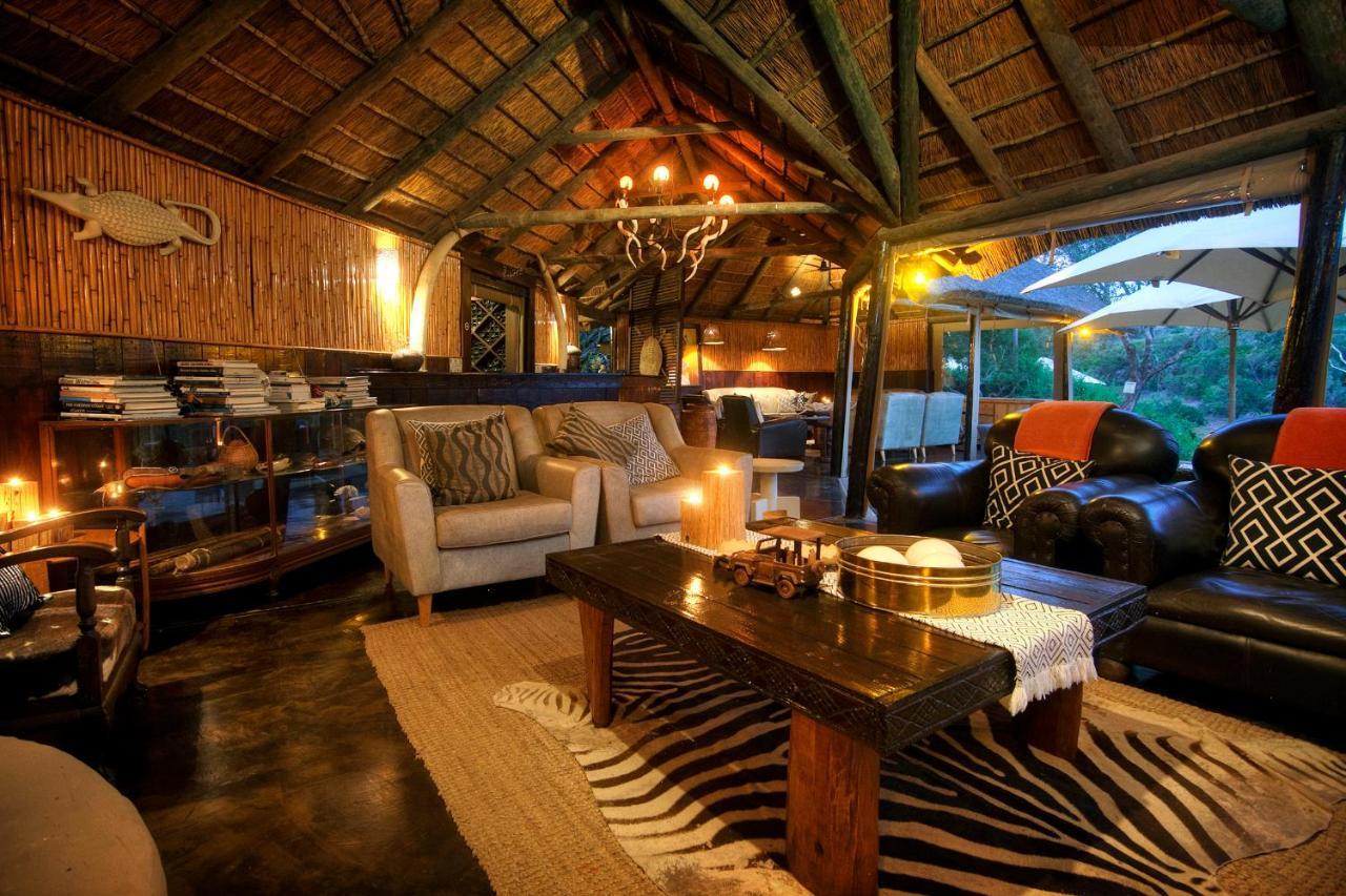 Safari Lodge - Amakhala Wildreservaat Buitenkant foto