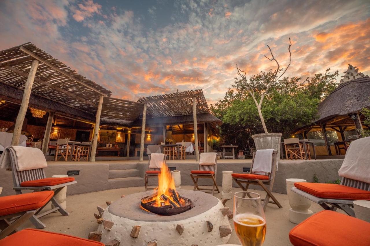 Safari Lodge - Amakhala Wildreservaat Buitenkant foto